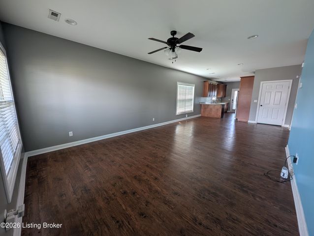 158 Elder Glen Ct, Mt Washington, KY 40047