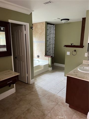 19260 Santa Rosa Mine, Perris, CA 92570