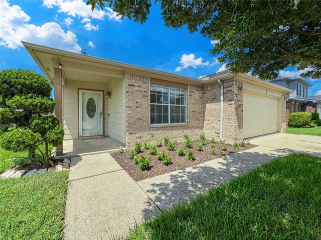 3209 Wheatmeadow Court, Pearland, TX 77581
