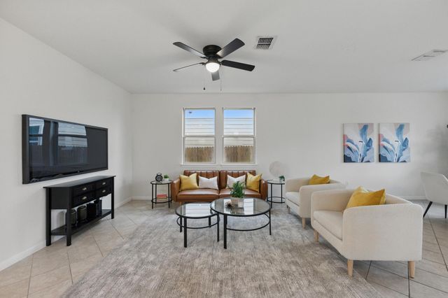 300 Wapiti RD, Buda, TX 78610