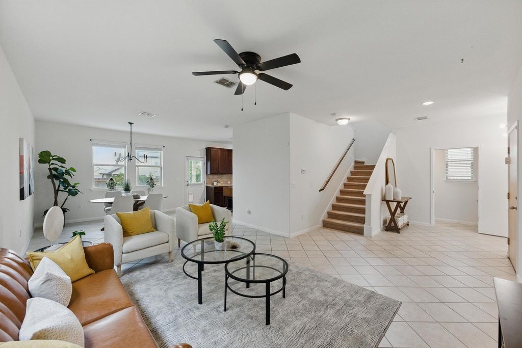 300 Wapiti RD, Buda, TX 78610