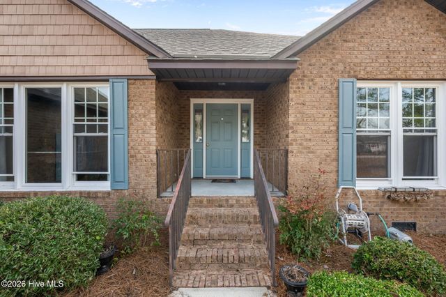 5718 Sloop Court, New Bern, NC 28560