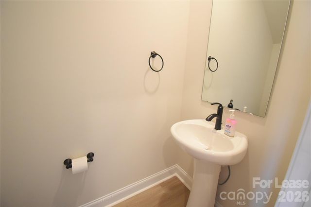 3519 Narrow Lane, Charlotte, NC 28215