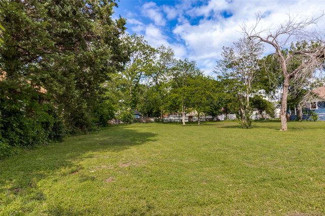 622 Parkview Avenue, Dallas, TX 75223