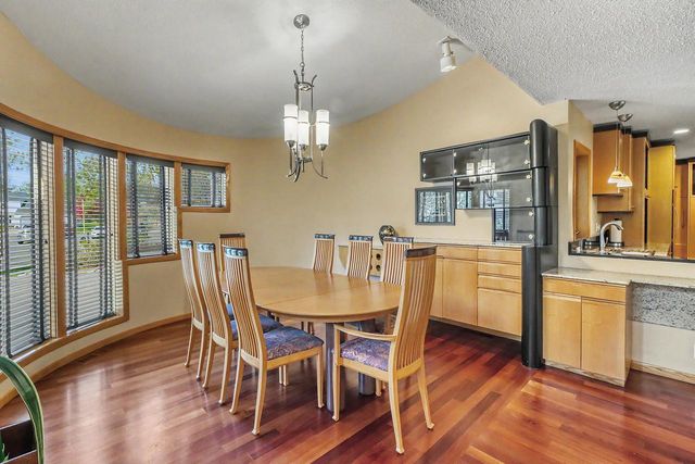 75 Prairiewood Drive S, Fargo, ND 58103