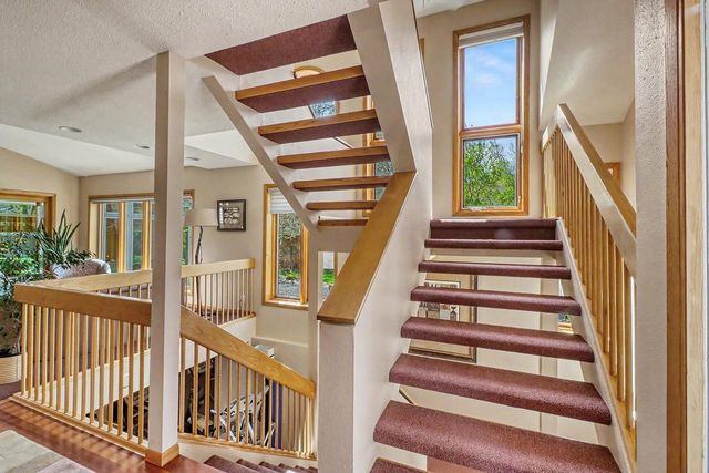 75 Prairiewood Drive S, Fargo, ND 58103