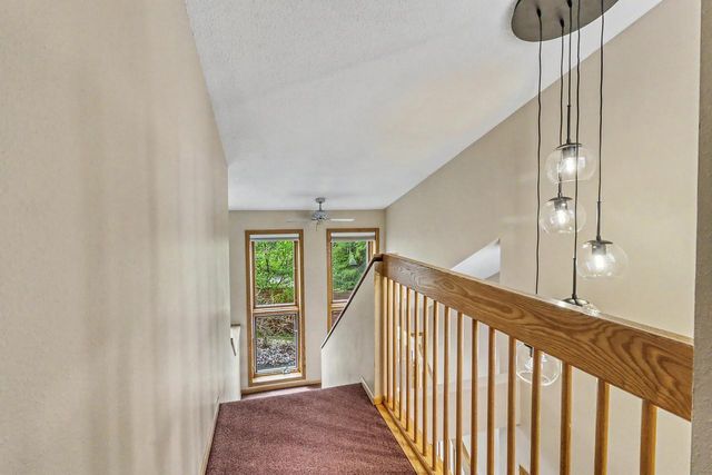 75 Prairiewood Drive S, Fargo, ND 58103