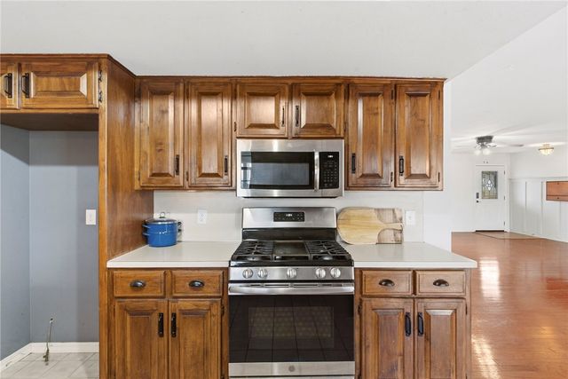 702 Forest View Drive, Prairie Grove, AR 72753