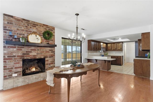 702 Forest View Drive, Prairie Grove, AR 72753