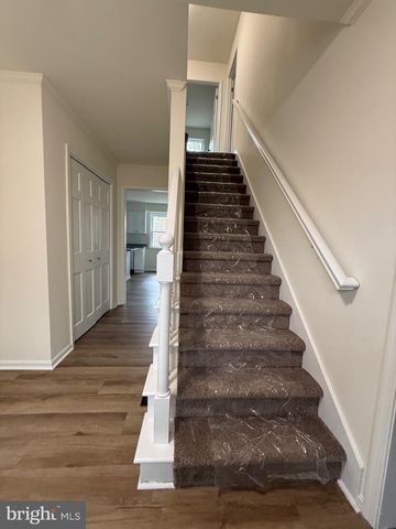 11 PINE TREE DR, New Cumberland, PA 17070