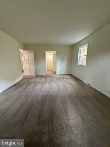 11 PINE TREE DR, New Cumberland, PA 17070