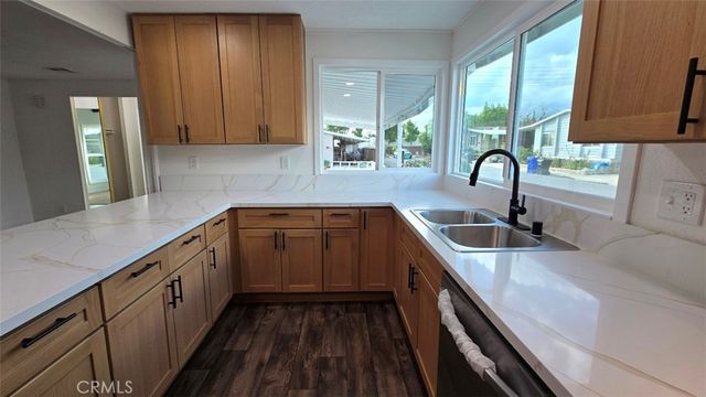 929 E Foothill Blvd Spc 74, Upland, CA 91786