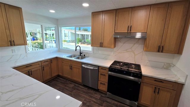 929 E Foothill Blvd Spc 74, Upland, CA 91786