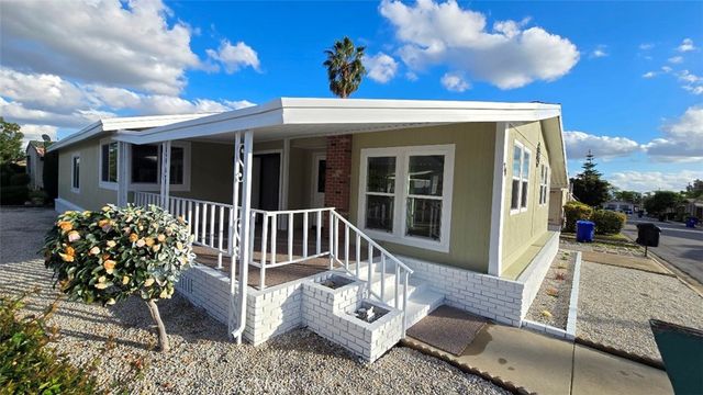 929 E Foothill Blvd Spc 74, Upland, CA 91786