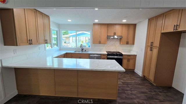 929 E Foothill Blvd Spc 74, Upland, CA 91786