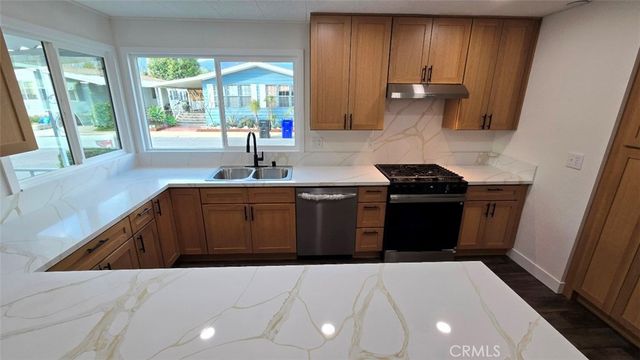 929 E Foothill Blvd Spc 74, Upland, CA 91786