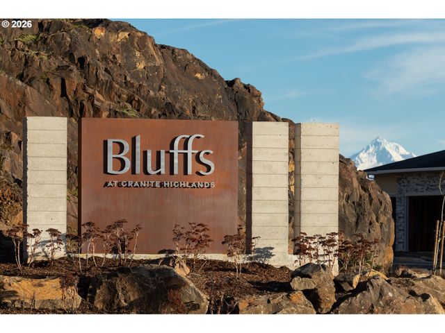 520 N Y St, Washougal, WA 98671