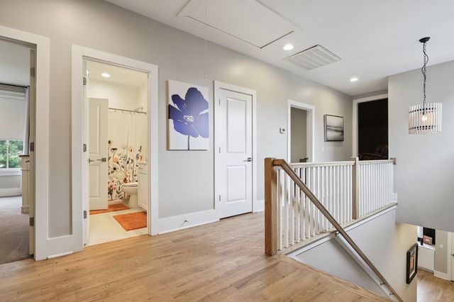 1422 Clifton Ln, Nashville, TN 37215