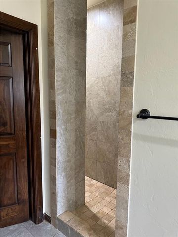 17701 Griffin Gate Drive, Edmond, OK 73012