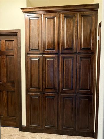 17701 Griffin Gate Drive, Edmond, OK 73012