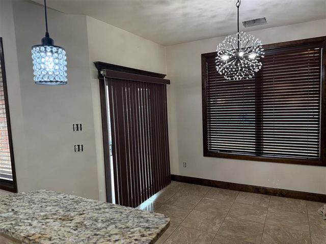 17701 Griffin Gate Drive, Edmond, OK 73012