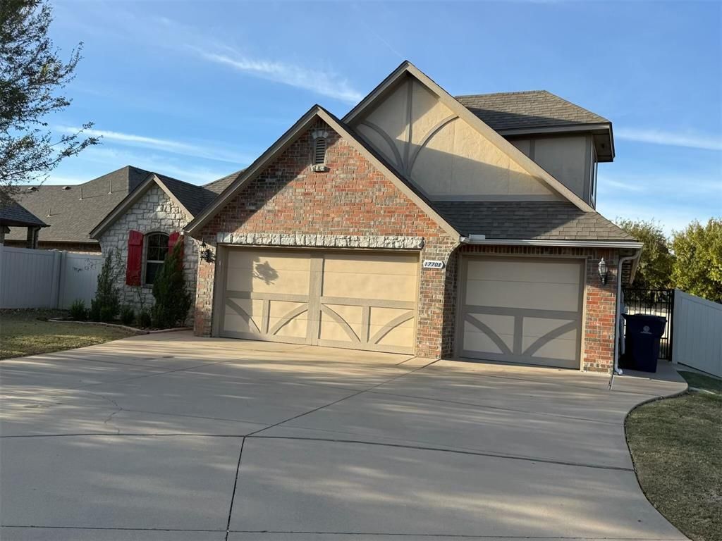 17701 Griffin Gate Drive, Edmond, OK 73012