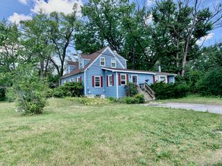 1068 N Coolidge Avenue, Palatine, IL 60067