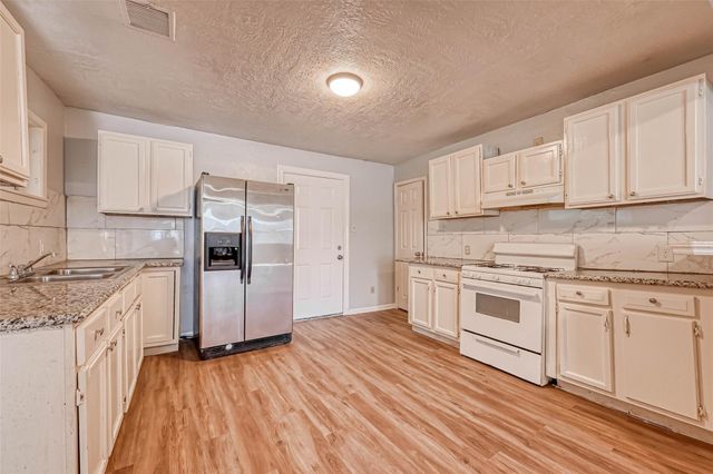 10613 Buffum Street, Houston, TX 77051