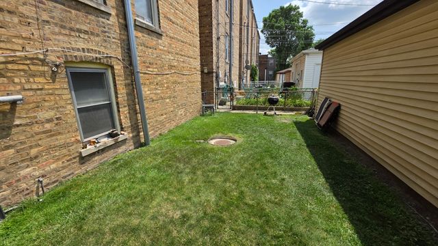 9124 La Crosse Avenue G, Skokie, IL 60077