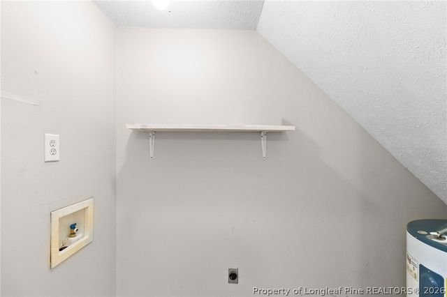 422 Kirkcaldy Court, Fayetteville, NC 28314