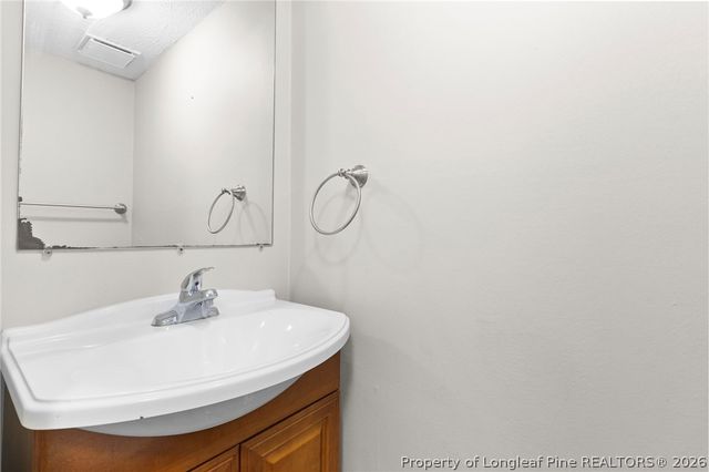 422 Kirkcaldy Court, Fayetteville, NC 28314