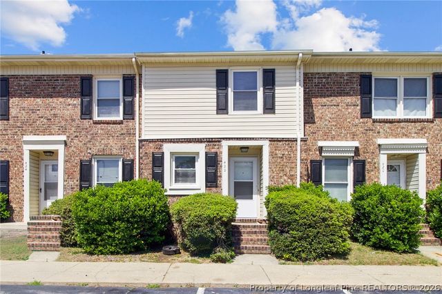 422 Kirkcaldy Court, Fayetteville, NC 28314