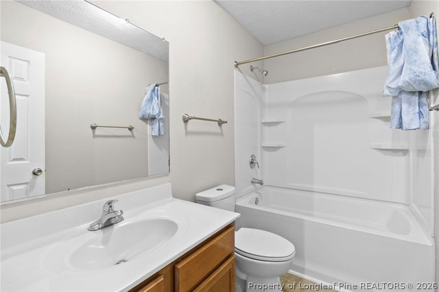 422 Kirkcaldy Court, Fayetteville, NC 28314