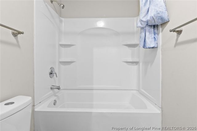 422 Kirkcaldy Court, Fayetteville, NC 28314