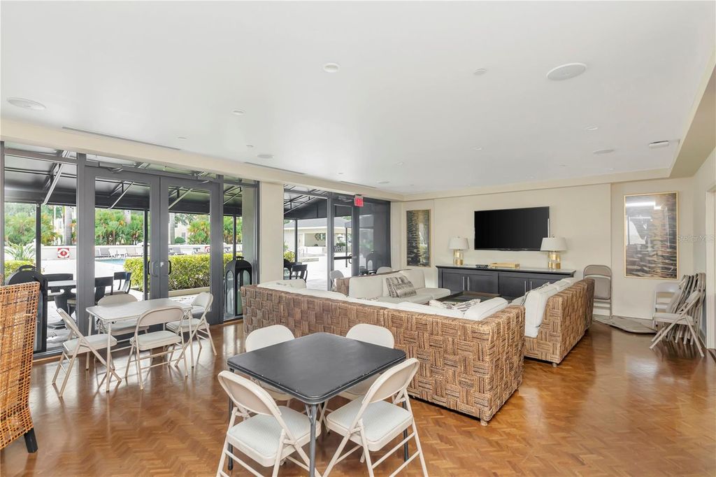 Image 24 of property listing at 3301 BAYSHORE BOULEVARD 302E, Tampa, FL 33629