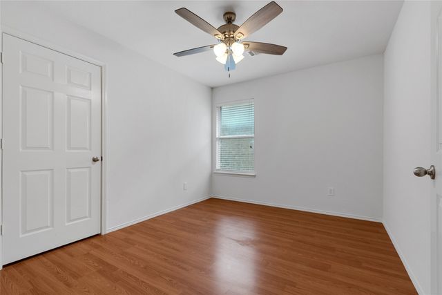 715 W Milton Drive, Arlington, TX 76001