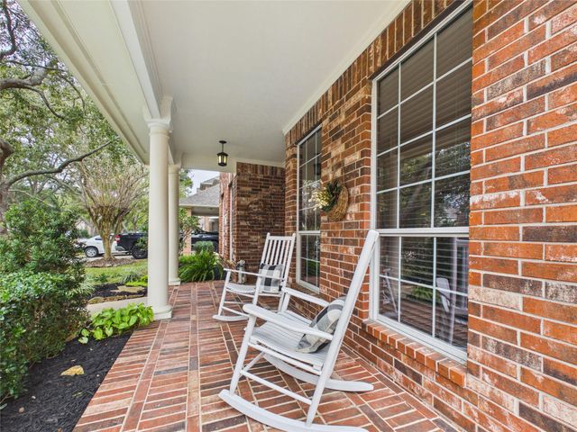 308 Shore Breeze Lane, League City, TX 77573