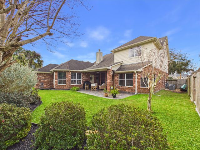 308 Shore Breeze Lane, League City, TX 77573