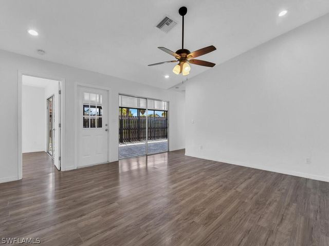 5620 Foxlake DR, North Fort Myers, FL 33917