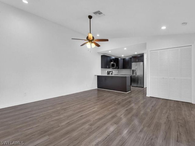 5620 Foxlake DR, North Fort Myers, FL 33917