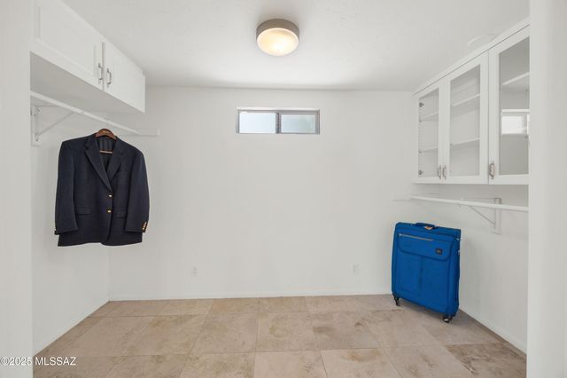 300 N Country Club Road, Tucson, AZ 85716