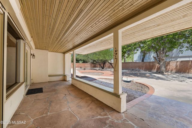 300 N Country Club Road, Tucson, AZ 85716