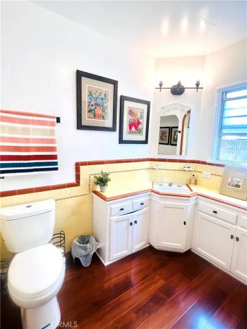 9101 La Salle, Los Angeles, CA 90047