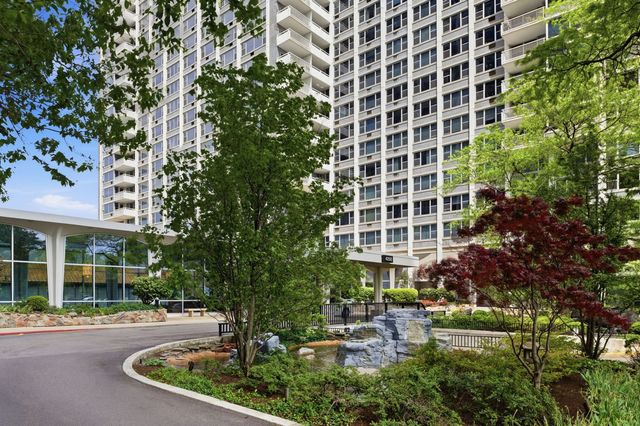 4250 N Marine Drive 2014, Chicago, IL 60613