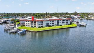 313 Lake Circle 316, North Palm Beach, FL 33408