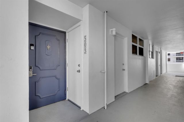 3100 NE 49th Street 503, Fort Lauderdale, FL 33308