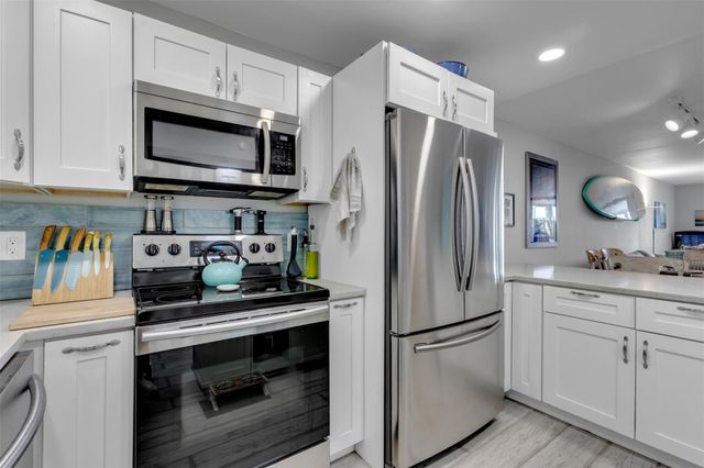 3100 NE 49th Street 503, Fort Lauderdale, FL 33308