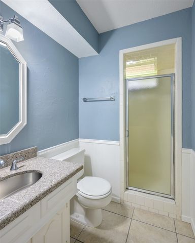 9233 Middle Glen Drive, Dallas, TX 75243