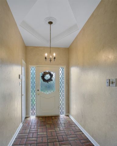 9233 Middle Glen Drive, Dallas, TX 75243