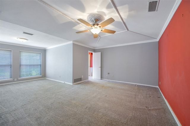 9233 Middle Glen Drive, Dallas, TX 75243